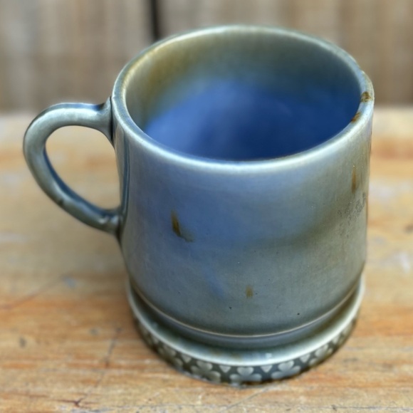 Wade Irish Porcelain Leprechaun & Mushrooms Children's Mug 1950s Size 6oz - Picture 2 of 6